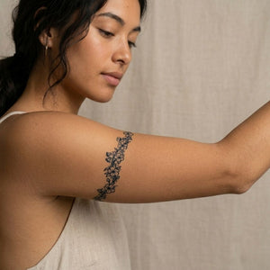 Fine line floral garland temporary tattoo - 1 | Temporalis