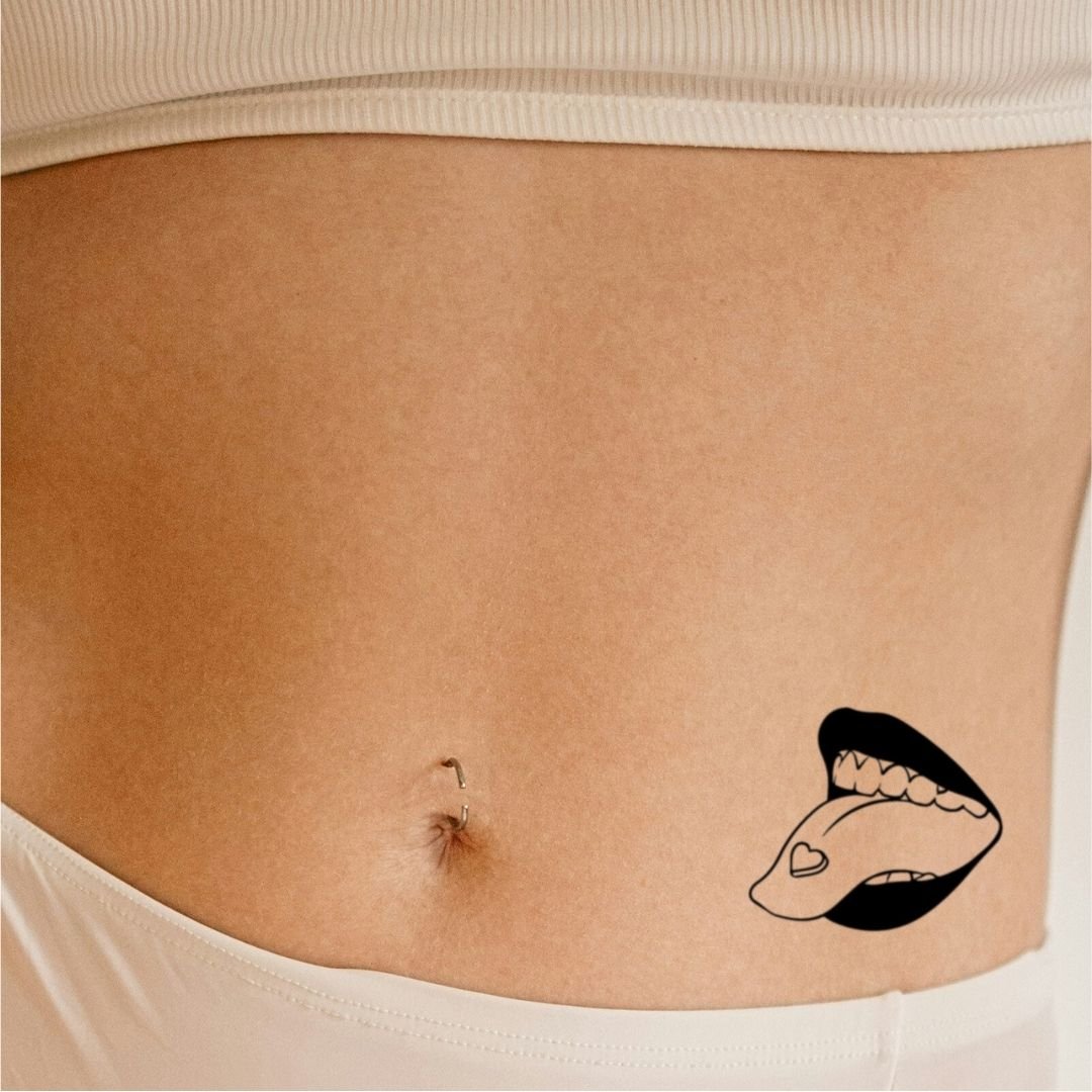 Mouth with tongue out and heart temporary tattoo - 1 | Temporalis