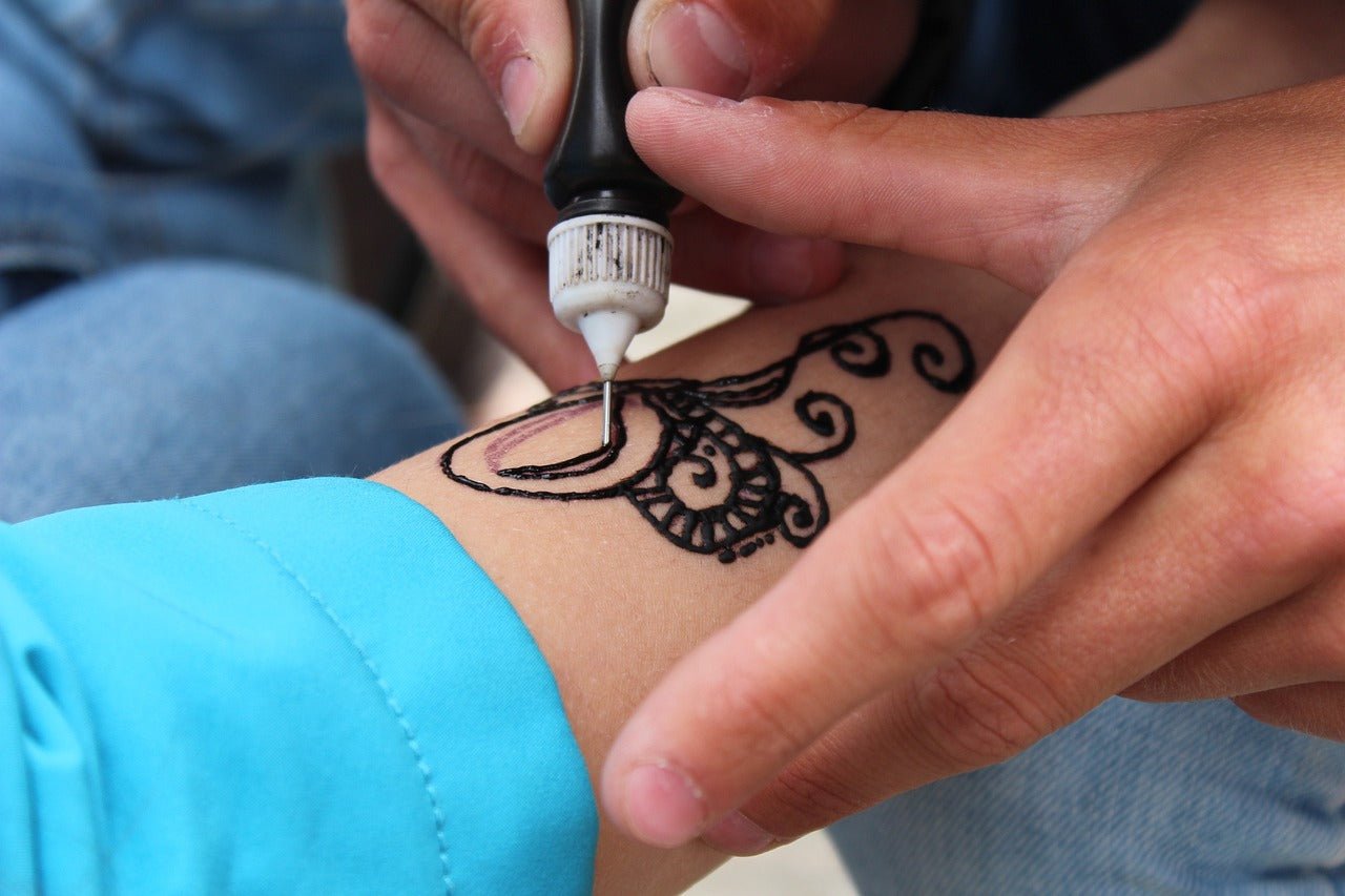 The Dangers of 'Black Henna' and Why Jagua is a Safe Alternative - Temporalis