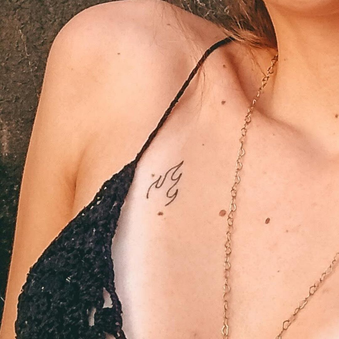 Fine line flame temporary tattoo - 1 | Temporalis